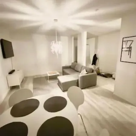 Daire Modern One Bedroom Nearby Airport Vantaa
